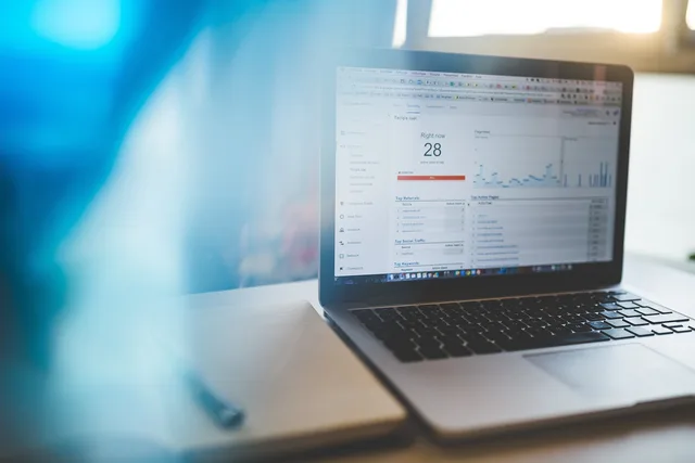 analytics, charts, graphs, traffic, marketing, internet, web, macbook, laptop, computer, technology, blue computer, blue technology, blue laptop, blue marketing, blue internet, blue web, charts, graphs, marketing, marketing, marketing, marketing, marketing, web. Trend reports: six places where measurement tools diverge