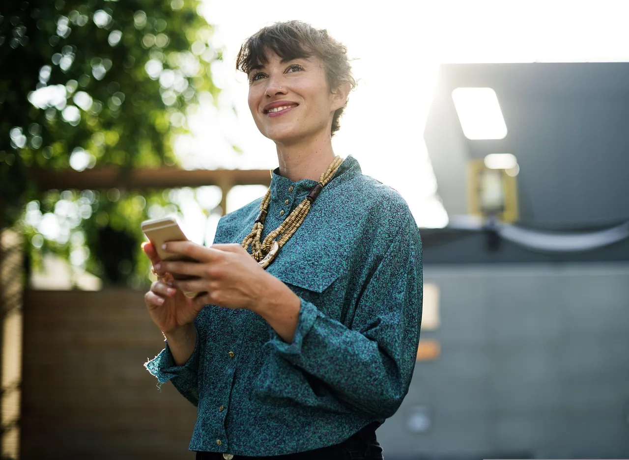 woman, business woman, mobile phone, networking, business people, cheerful, communicate, communication, connection, interaction, internet, online, smile, smiling, technology, telecommunication. Feed algorithms compared across seven platforms and four structural questions