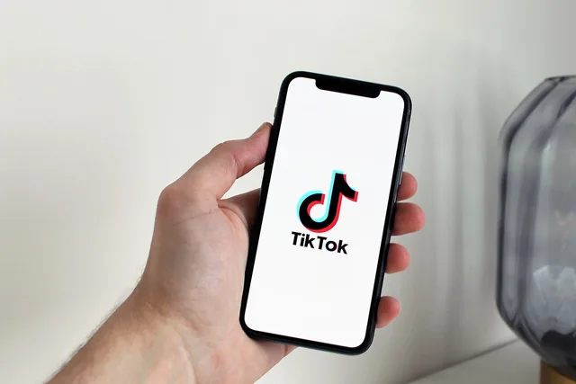 smartphone, tiktok, app, social media, technology, communication, online, internet, media, tiktok, tiktok, tiktok, tiktok, tiktok. Recommendation systems: cold starts and feedback loops