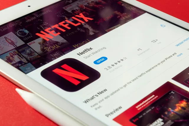 netflix, ipad, tablet, apple, social, social media, media, app, application, technology, display, screen, digital, electronic, gadget, device, video, video streaming, internet, streaming, entertainment, watch, stream, movies, netflix, netflix, netflix, netflix, netflix. Recommendation systems: six cases, including two audiences that cancel out