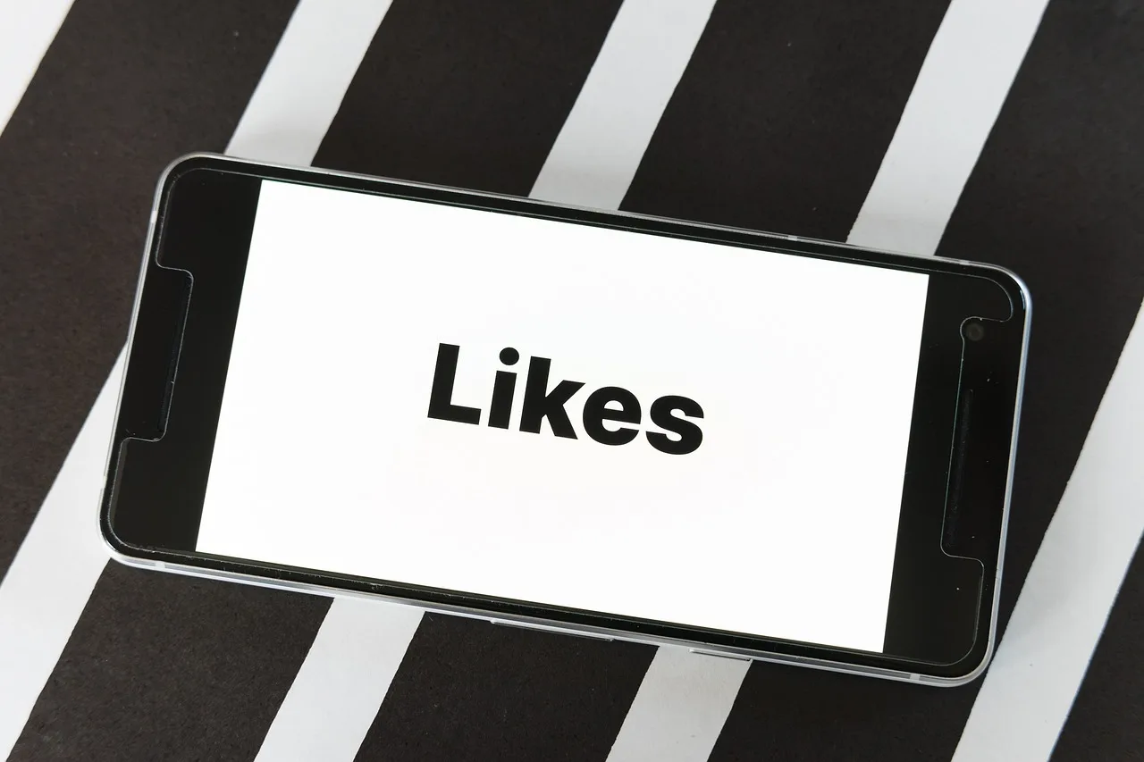 mockup, screen, smartphone, website, blog, word, thumbs up, count, social, media, influencer, facebook, statistics, number, instagram, marketing, twitter, internet, communication, network, youtube, xing, skype, like, influencer, youtube, youtube, youtube, youtube, youtube. How to read Sun Belt Rust Belt social media trends