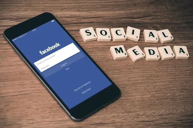 social media, facebook, smartphone, iphone, mobile, media, web, internet, social network, social networking, multimedia, social media, social media, social media, facebook, facebook, facebook, facebook, facebook. The risks of going viral arrive in a predictable order
